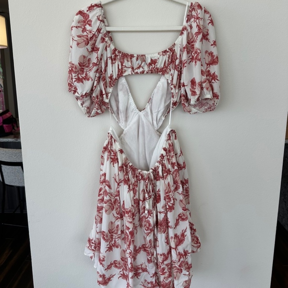 Bardot Floral Cutout Dress -M